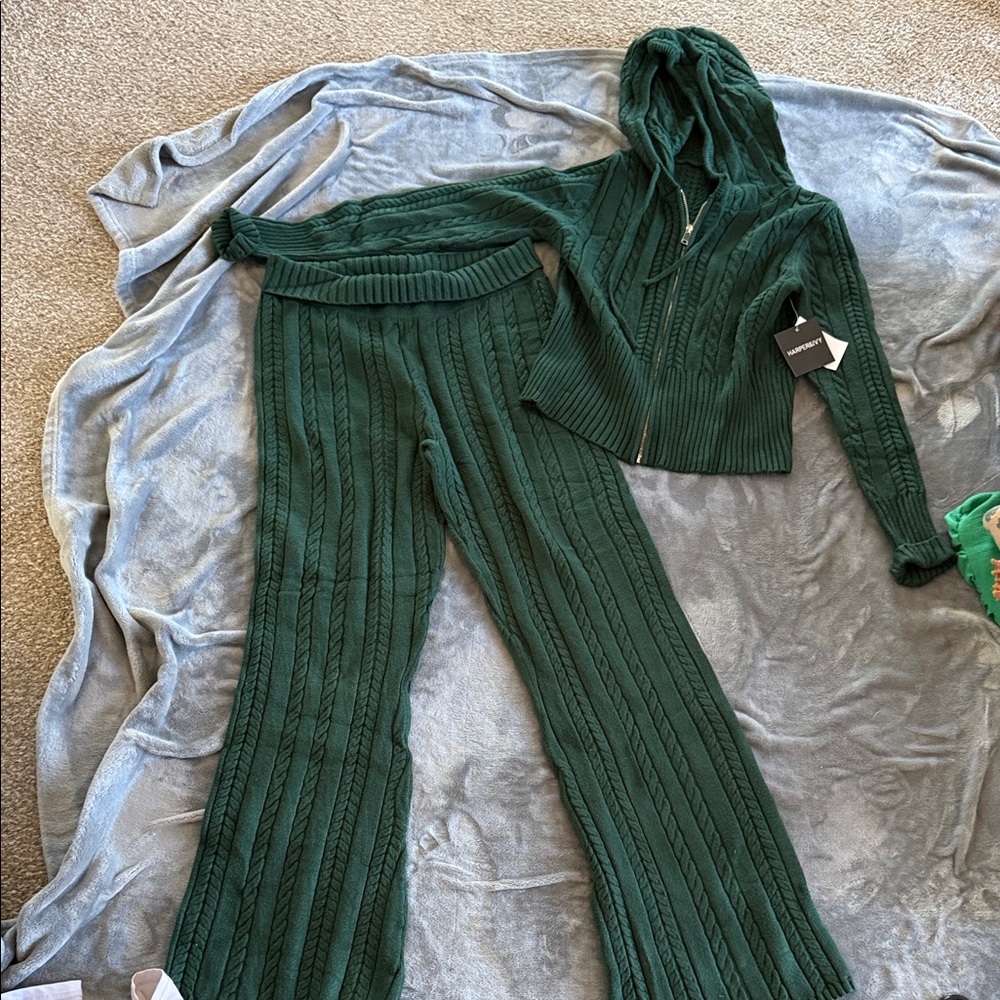 Elegant Forest Green Women's Wide Leg Pants & Hoodie Set